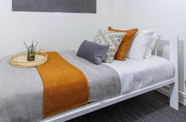 Bassett Green Road, Swaythling, Southampton - Image 2